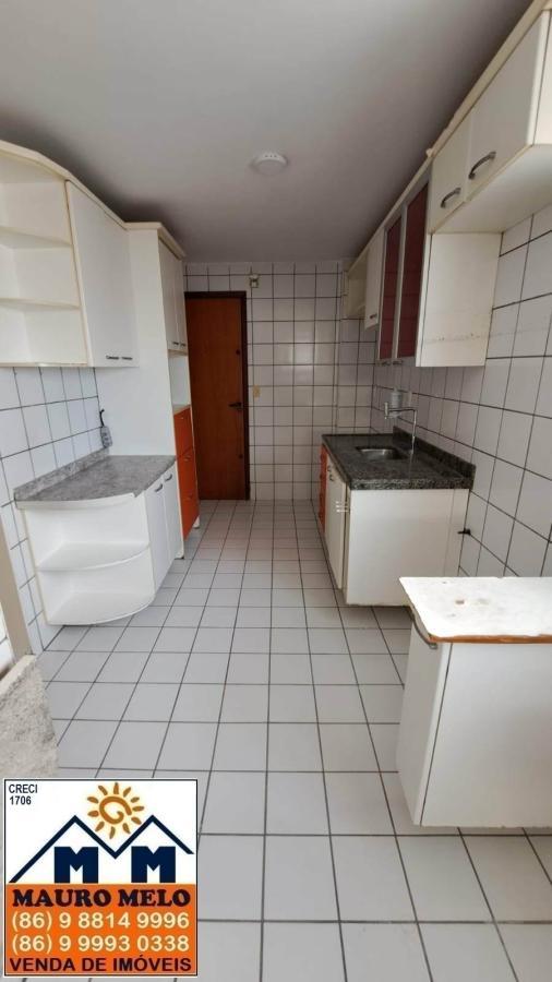 Apartamento à venda com 3 quartos, 96m² - Foto 9