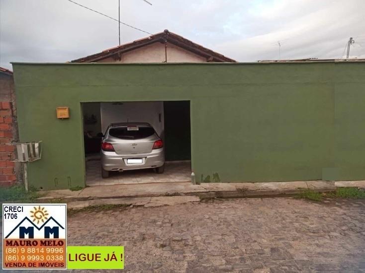 Casa à venda com 3 quartos, 250m² - Foto 2