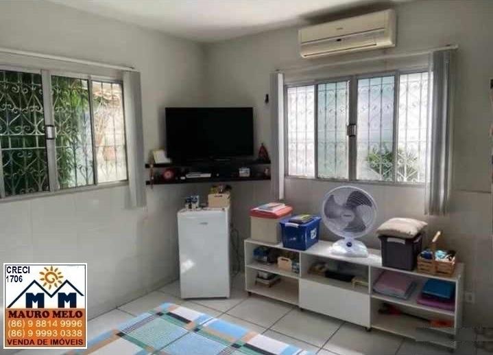 Casa à venda com 3 quartos, 300m² - Foto 3