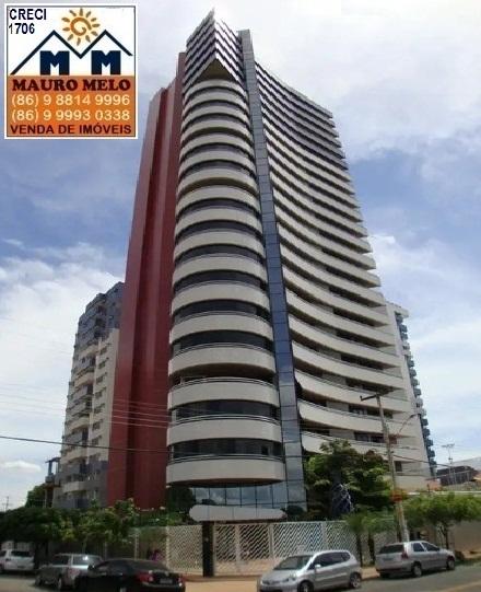 Apartamento à venda com 4 quartos, 318m² - Foto 1