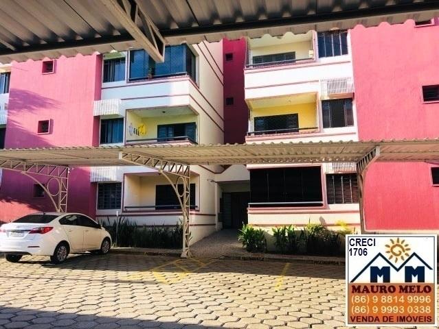 Apartamento à venda com 3 quartos, 77m² - Foto 3